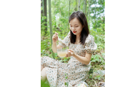 為何99%漂亮女性每天都在喝一杯有機(jī)野生葛根粉？